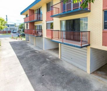 2/208 Oxley Avenue, Margate, Qld 4019 - Photo 6