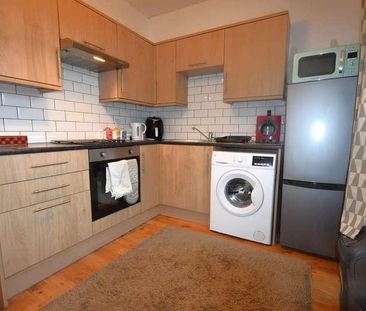 Weston Court, Holton Road, CF63 - Photo 3