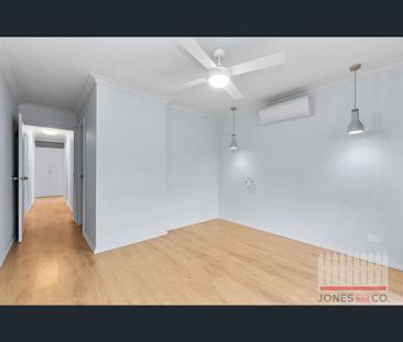11 Galleon Place, Yanchep, WA 6035 - Photo 2