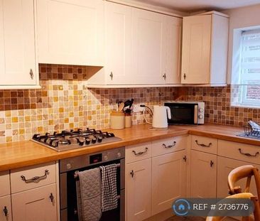 3 bedroom semi-detached house to rent - Photo 4