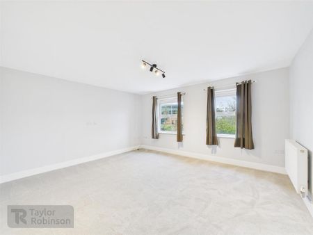 4 bedroom terraced house to rent - Photo 3