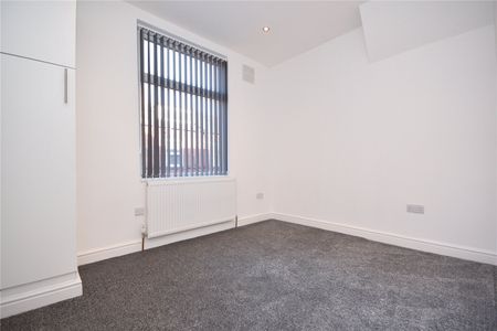 13, Marley Place, Leeds, West Yorkshire, LS11 8QW - Photo 2