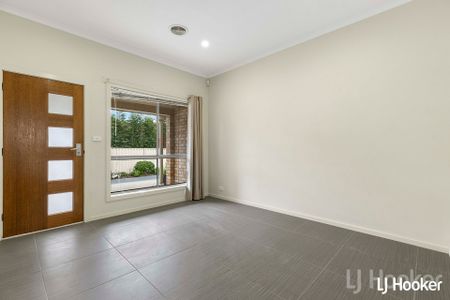 Fantastic 2 Bedroom Townhouse - Photo 3