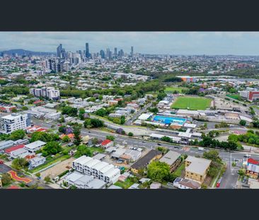 Fully Renovated Unit with City Views - Photo 6