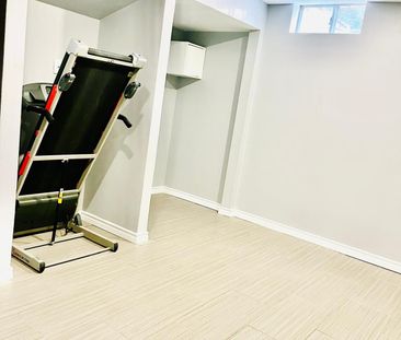 For Lease - 114 Fellowes Crescent, Hamilton, Ontario - Photo 1