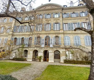Belle chambre mansardée, idéal pour étudiants ou comme pied-à-terre... - Photo 2