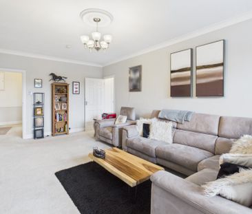 Bulstrode Court, Gerrards Cross,SL9 - Photo 1