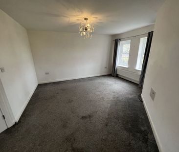 2 Bedroom Flat - Photo 4