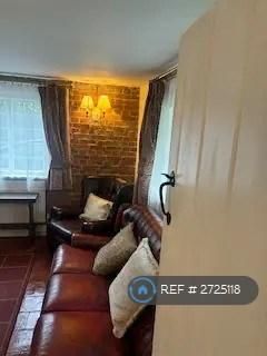 2 bedroom semi-detached house to rent - Photo 1