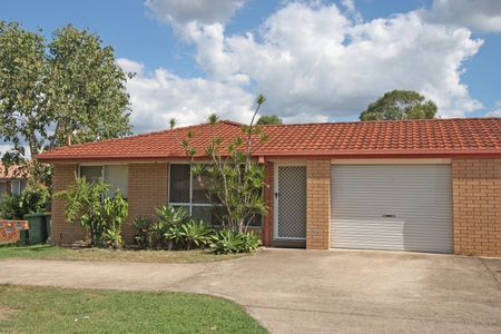 1/11 Mooney Close, Goodna QLD 4300 - House For Rent | Domain - Photo 4