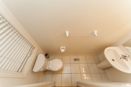 For Lease - 27 Vezna Crescent, Brampton, Ontario - Photo 3