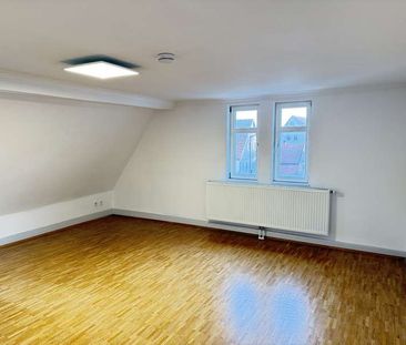 Moderne 3,5 Zi-Maisonette-Wohnung im historischen Ambiente - Photo 1