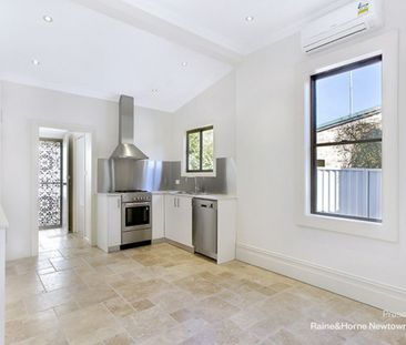 55 Fotheringham Street, Enmore, NSW 2042 - Photo 2