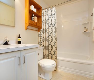 Laval Apartments - Photo 2