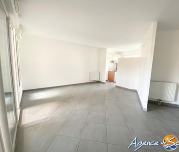 Agde – Location Appartement – m² – 580€ CC / mois - Photo 3