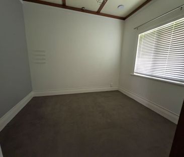 Modernized Homely Three Bedroom Home - Photo 4
