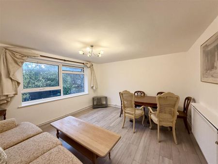 2 bedroom apartment to rent - Photo 2