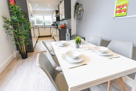 Playfair #4 - Photo 5