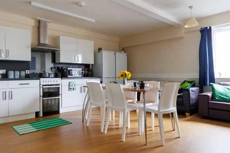 Standard En-Suite - Photo 4