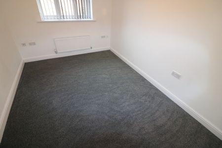 Hainsworth Park, Off Hall Road, Hull - Photo 3