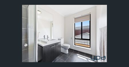 Charming Double-Story Home in Prime Family Location!! - Photo 3