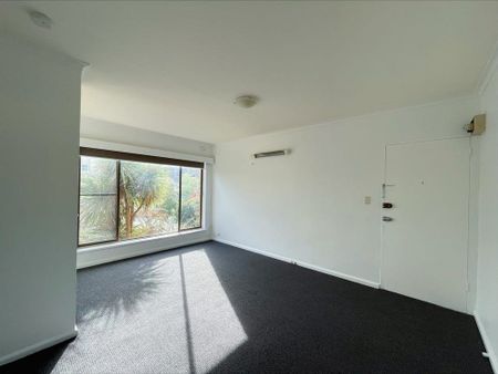 11/8 Glass Street, Essendon VIC 3040 - Photo 3