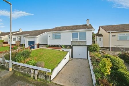 Helston, Helston, TR13 - Photo 2