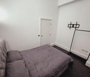 2 bedroom property to rent - Photo 6
