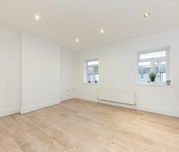 South Lane, KT3, London - Photo 4