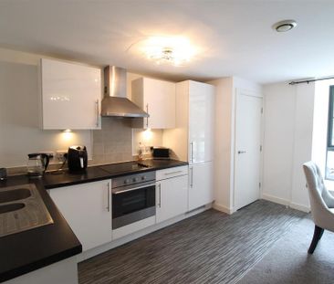 2 bedroom apartment to rent - Photo 5