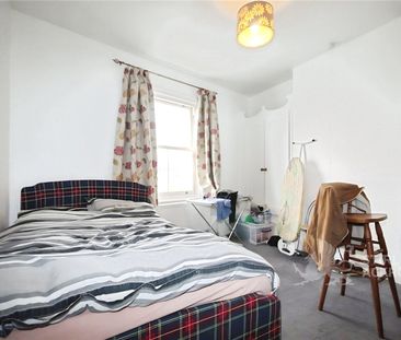 Guildford Park Road, Guildford, GU2 7NA - Photo 4