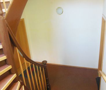 MIT BALKON & SCHÖNEM MIETERGARTEN -Tolle 2-Raum Whg. ruhig und grün... - Photo 2