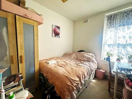 Seldon House, Stewarts Road, SW8 - Photo 2