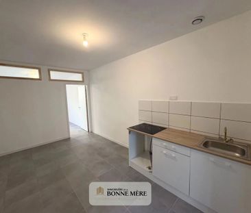 Location Appartement 2 pièces 32m² MARSEILLE 14ème - Photo 2