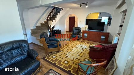 Apartament cu scara interioara de inchiriat zona Cetate - Photo 4