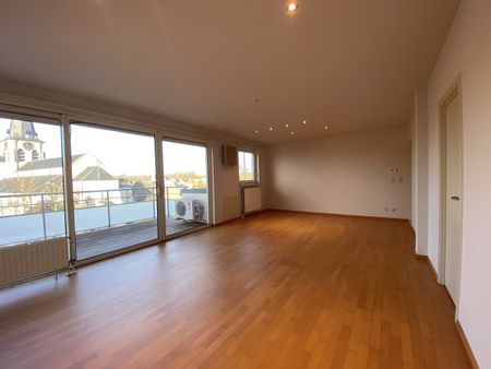 Mooi appartement met terras en lift - Photo 4