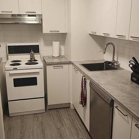 3 1/2 Pointe de Sainte-Foy Quartier du Campanille - Photo 4