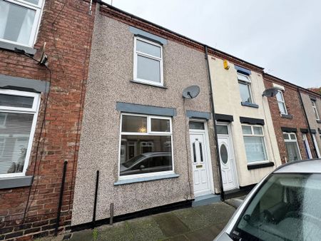 2 Bedroom Mid Terraced House - Photo 4