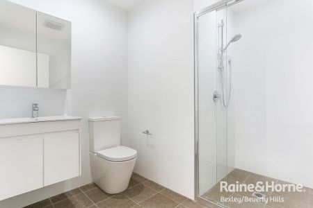 As new apartment - 2 BED PLUS STUDY - Photo 3