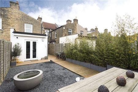 Malvern Road, E11 - Photo 3