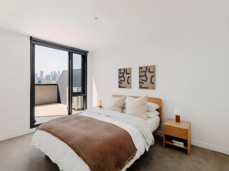 3 Bed 2 Bath (Unfurnished) - Photo 3