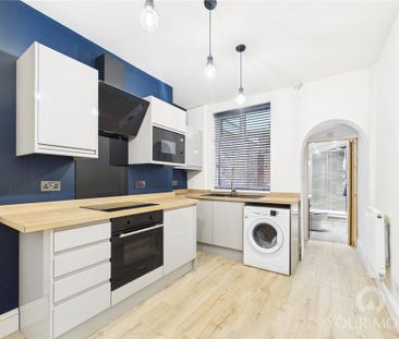 2 bedroom terraced house to rent - Photo 1