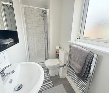 3 bedroom semi-detached house to rent - Photo 6