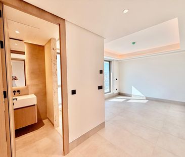 Top Floor Apartment in Málaga - Photo 3