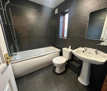 2 bedroom semi-detached house to rent - Photo 5