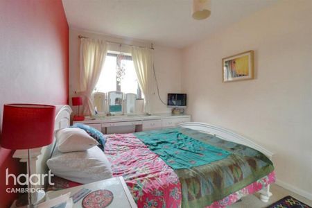 3 bedroom semi-detached house to rent - Photo 5