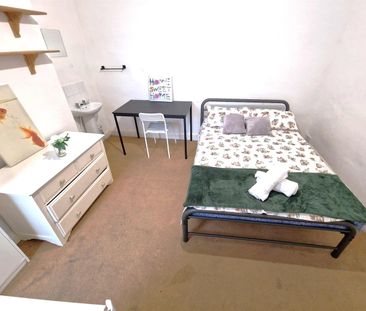 Westbrook, Bournemouth, BH1 - Photo 3