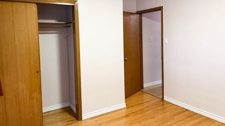 3 Bed Main Floor Suite For Rent In Delton! - Photo 5