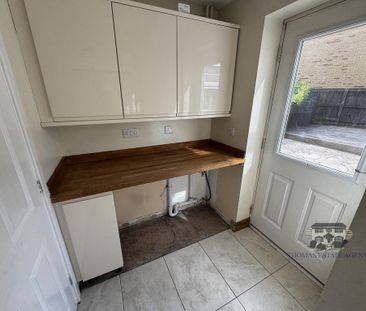4 bedroom detached house to rent - Photo 1