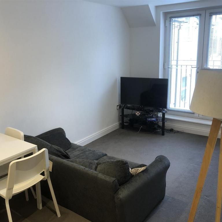 1 bedroom flat to rent - Photo 1